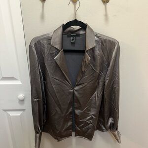 Forever 21 Women's Metallic Gray Top